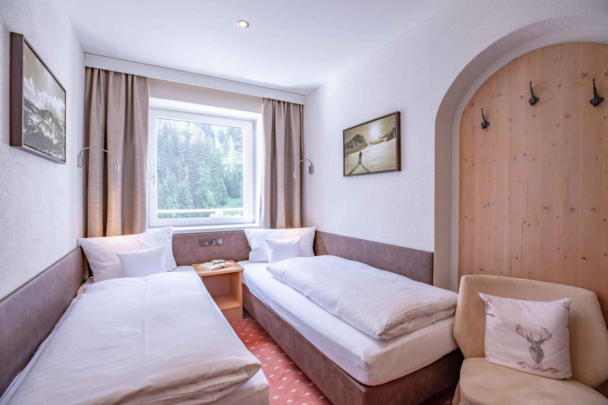 Patteriol Apart-Hotel-Garni 圣安东阿尔贝格 外观 照片